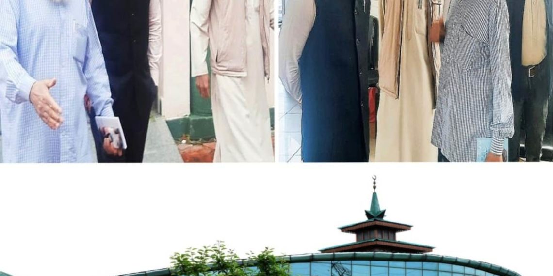 Div Com visits Hajj House Bemina; takes stock of facilities for pilgrims 