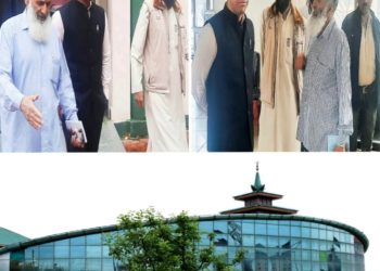 Div Com visits Hajj House Bemina; takes stock of facilities for pilgrims 