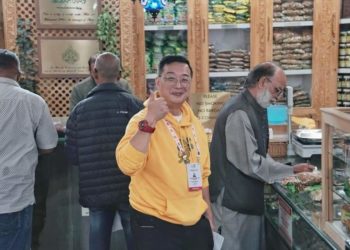 G20 delegates visit Polo View market in Srinagar