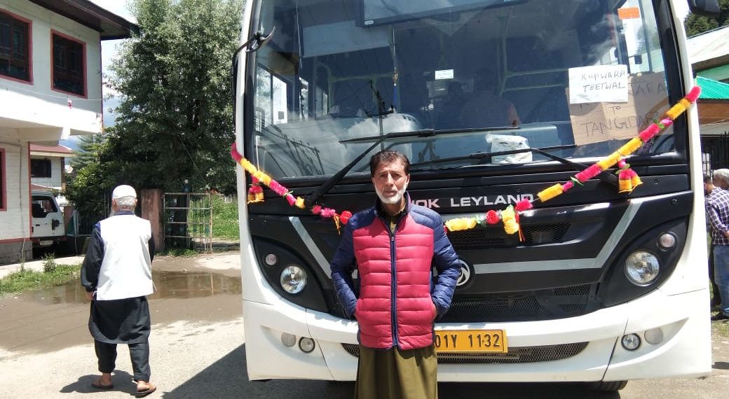 SRTC Tourist Bus Service to Teetwal started – first time in history of Teetwal, Karnah”