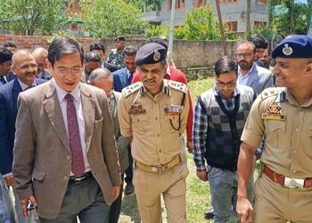 Chief Justice reviews progress on One Stop Centre, DHWE, Khawaja Bagh Applauds district admin for resolving cases through Counselling, legal advice