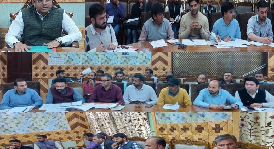 DC Kupwara reviews functioning of Revenue department.