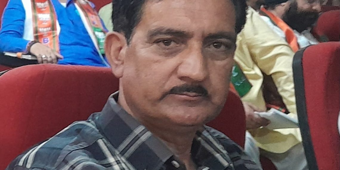 Mohammad Amin Shah paid his gratitude to  LG Manoj Sinha, DC Shyambir for completion of Wayil Bridge 