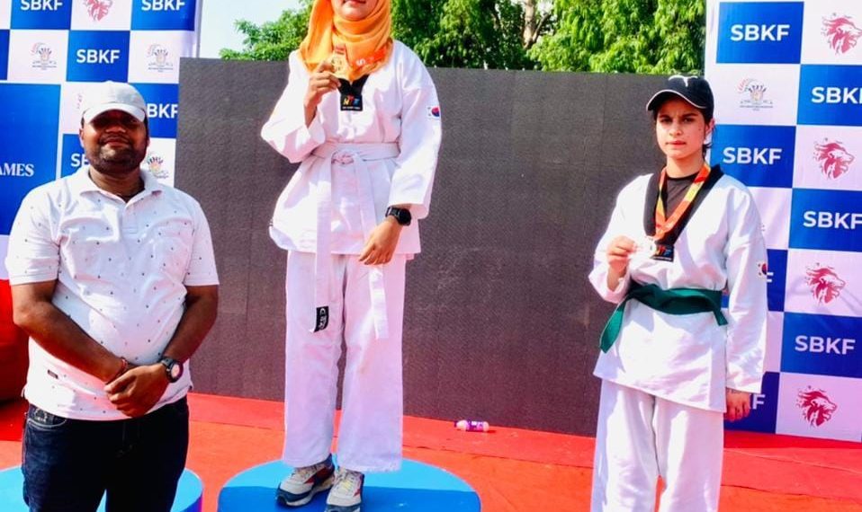 Karnah girl bags gold medal in  National Taekwondo championship in Delhi