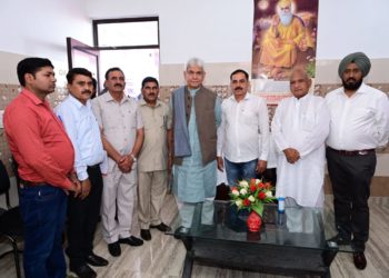 Lt Governor pays tributes to legendary poet & freedom fighter Shri Sarwanand Koul Premi on his death anniversary