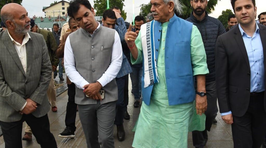Lt Governor visits Jhelum Riverfront 