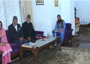 Chairperson and members of J&K Haj Committee calls on Lt Governor 