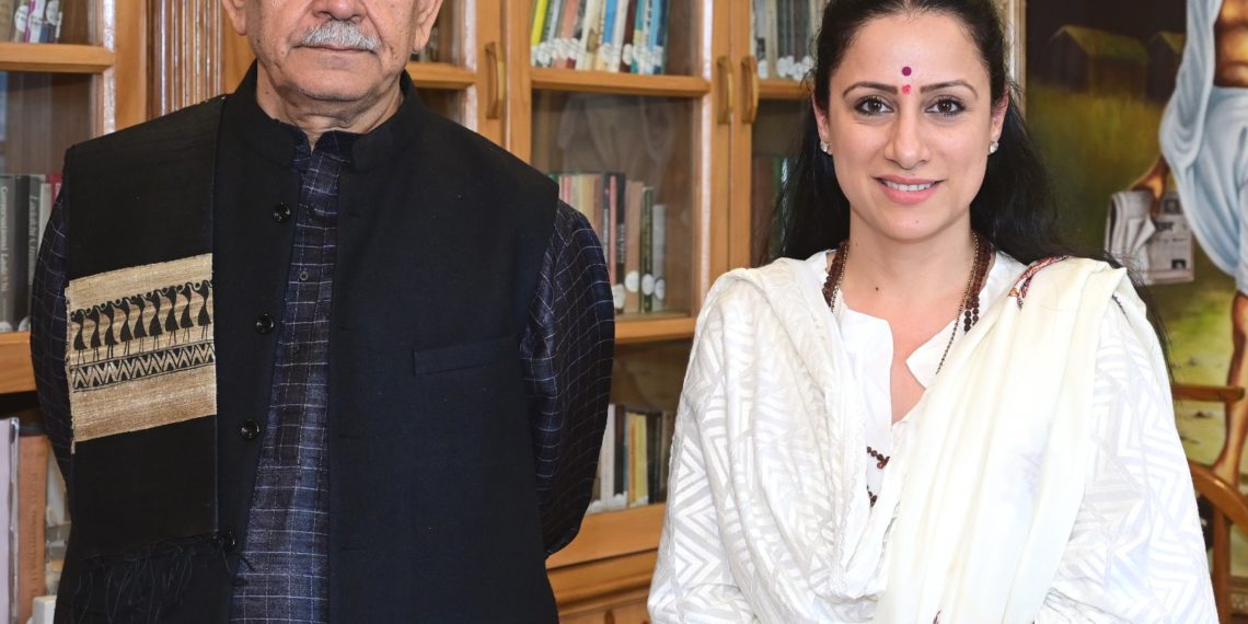 Founder Rouble Nagi Art Foundation calls on Lt Governor    