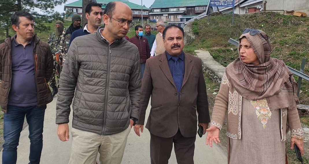 G20 Summit  Secy Health reviews health care preparedness in North Kashmir 