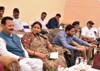 Union Govts’ Public Outreach Programme  Smriti Irani conducts public meeting, grievances redress camp at KV Chenani 