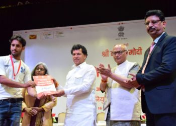 Union MoS presents appointment letters to youth during Rozgar Mela at Jammu 