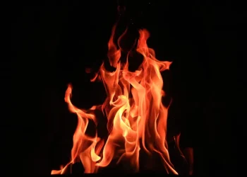 Godown damaged in fire mishap in Srinagar