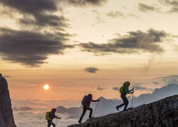 EMBARKING ON AN ODYSSEY OF EXPLORATION IN KASHMIR:  TREKKING BEYOND BOUNDARIES