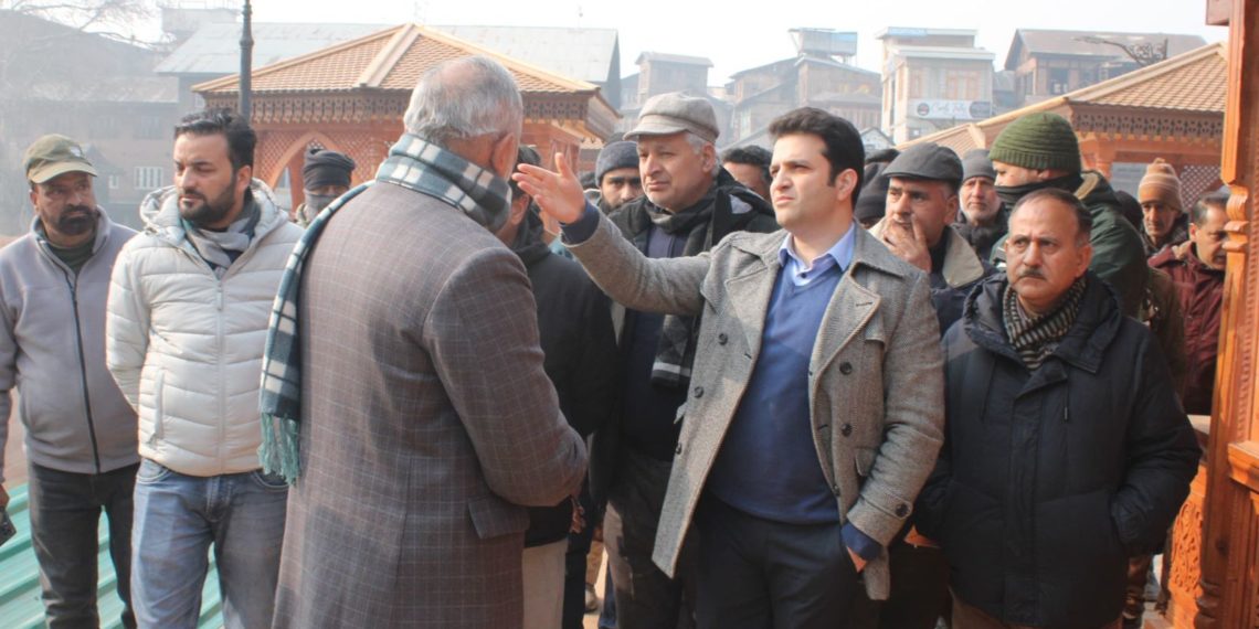 CEO SSCL/Commissioner SMC Assess Progress of Smart City Projects in Downtown