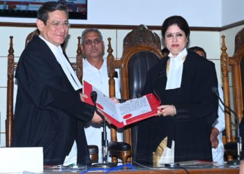Chief Justice administers oath of office to 2 Judges as HC’s permanent judges