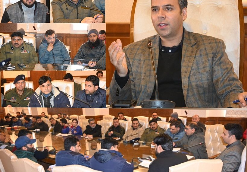 DC Kulgam reviews arrangements for celebration of Republic day, 2024
