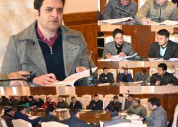DC Kulgam reviews Winter preparedness