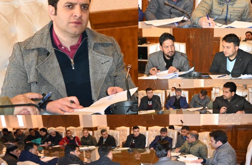 DC Kulgam reviews Winter preparedness