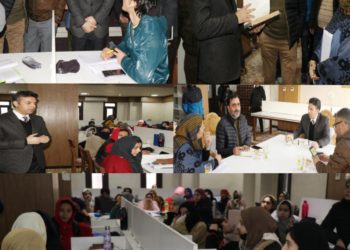 DC Srinagar visits SPS Library, interacts with library users, assures better facilities
