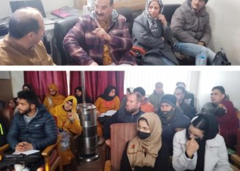 Director Agriculture Kashmir inaugurates 07 days DLTP on Scientific Beekeeping under NBHM