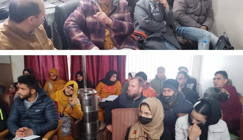 Director Agriculture Kashmir inaugurates 07 days DLTP on Scientific Beekeeping under NBHM