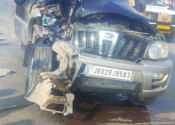 Mehbooba Mufti Escapes Unhurt In Car Accident In south Kashmir