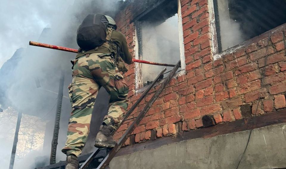 Sedhow Army Camp’s Swift Response Prevents Tragedy: Massive Fire in Shopian District Quickly Controlled