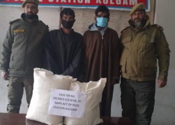Police arrests 02 drug peddlers in Kulgam; Contraband substance recovered