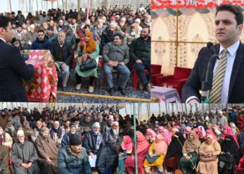 DC Kulgam holds back-to-back Grievances Redressal camps at Devsar & Zungalpora
