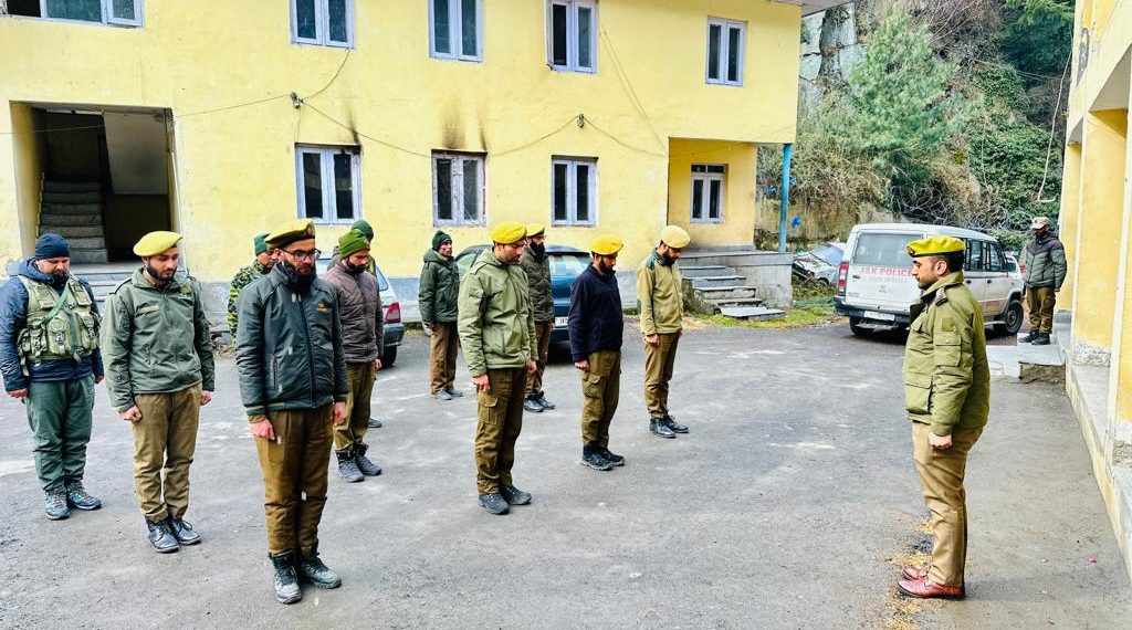 Two Minutes Silence Observed on Martyr’s Day at all Police units of District Baramulla