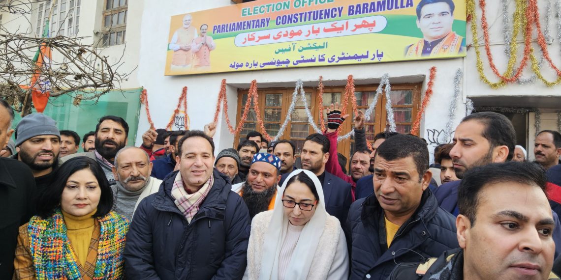 Dr Darakhshan Andrabi & Sunil Sharma lead the event of opening of Parliamentary Election Office at Baramulla