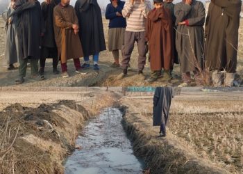 Drain Becomes Headache For the Residents of Hajin Bandipora