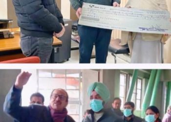 Labour Commissioner visits several establishments, construction sites in Jammu