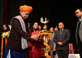 Lt Governor attends Abhinandan Samaroh organised by All Minority Employees Association of Kashmir