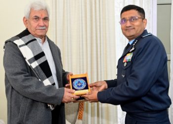 Air Officer Commanding Jammu Kashmir & Ladakh called on Lieutenant Governor
