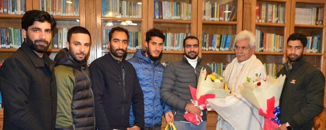 Delegation of JKSSB Selected Candidates call on Lt Governor