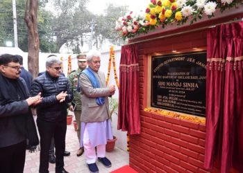 Lt Governor inaugurates Officers’ Quarters of Estates Department at Jammu