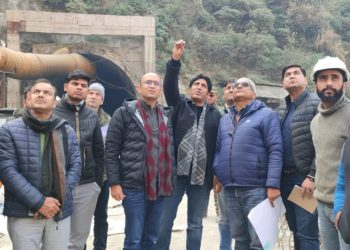 Secretary R&B reviews progress on NH-44 four laning project in Ramban