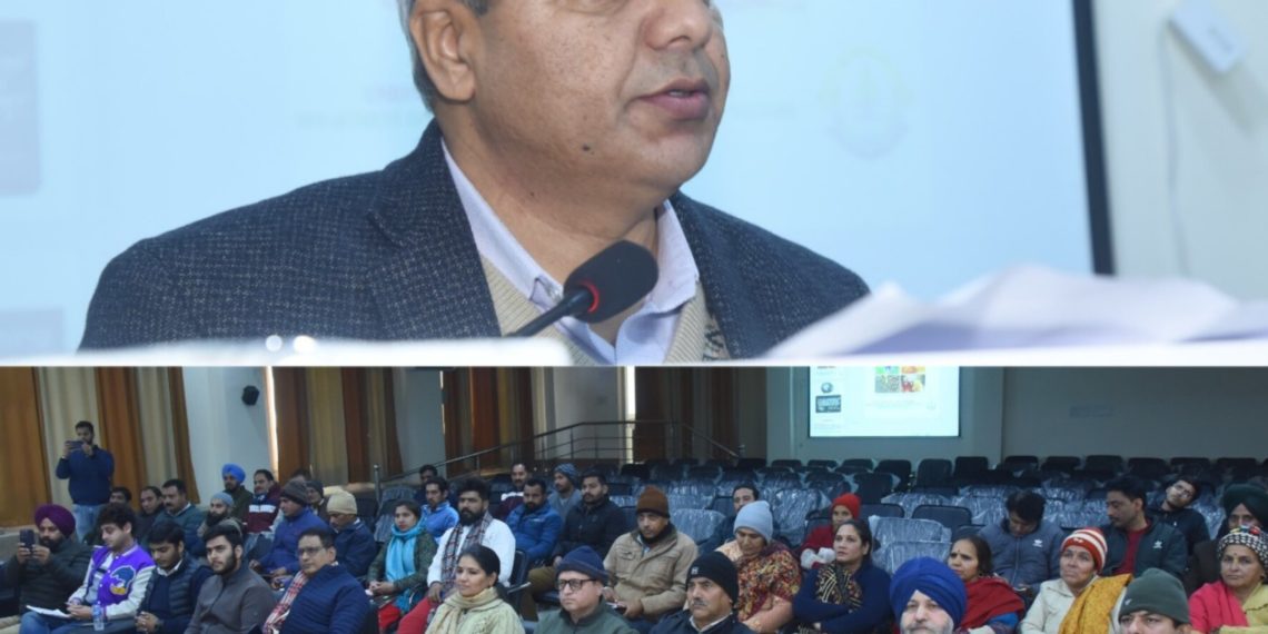 Seven-day Training on Scientific Bee Keeping concludes at Kisan Kendra