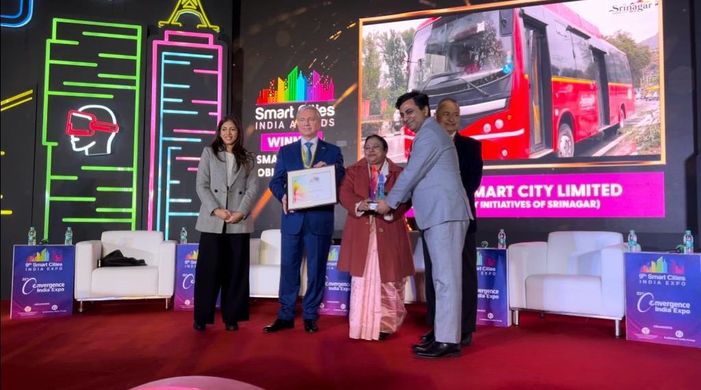 Srinagar Smart City bags ‘Best Smart Urban Mobility Award’ at Smart Cities India Expo
