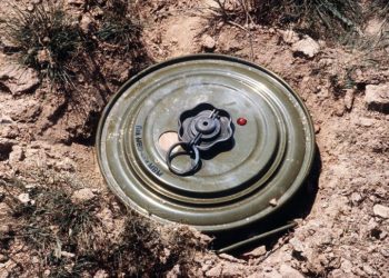 Army destroys landmine found near LoC in Poonch