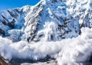 Gulmarg Avalanche: Foreigner killed, another rescued and one still missing