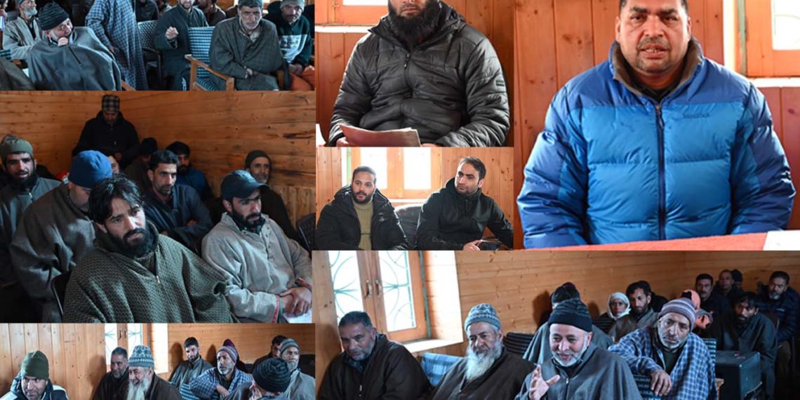 ADDC Shopian chairs Mega Block Diwas at Gagran, Shopian