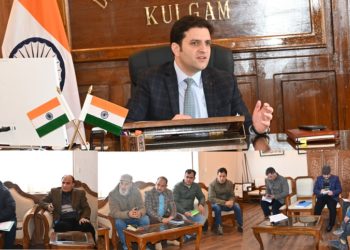 DC  Kulgam reviews status of various work projects of Health sector