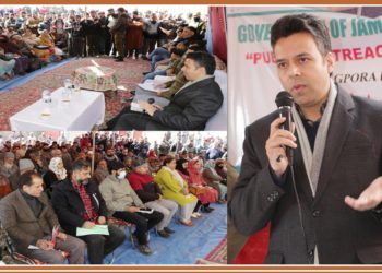 DC Srinagar holds Mega Public Grievance Redressal Camp at Bakshipora-Tengpora Eidgah