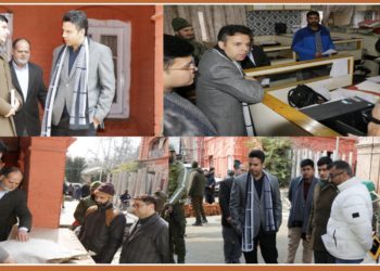 DC Srinagar inspects different Offices in DC Office Complex