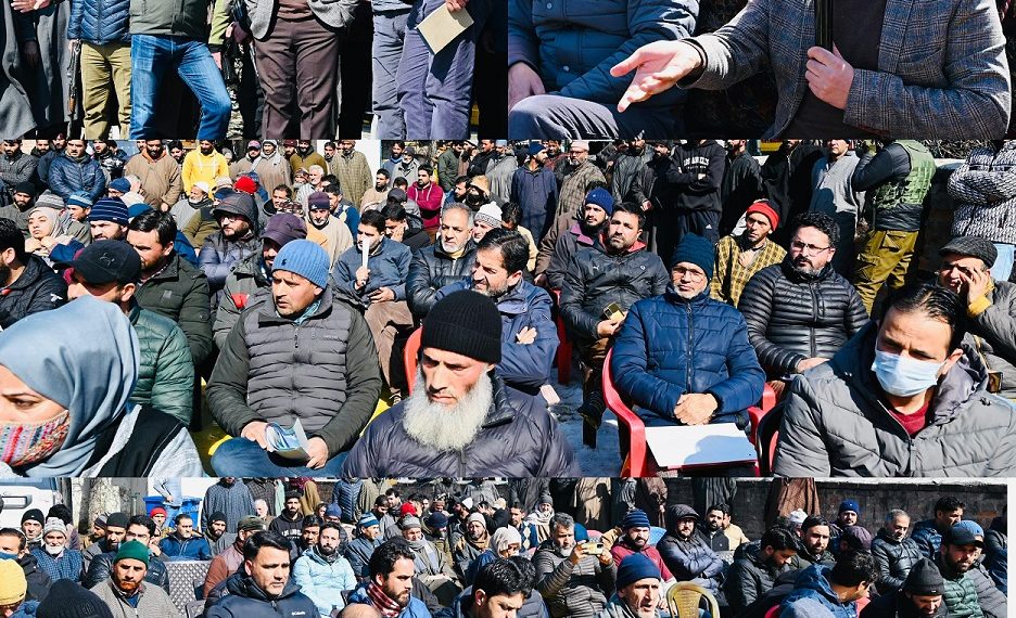 Block Diwas: ADDC presides over grievances redressal camp at Kulgam