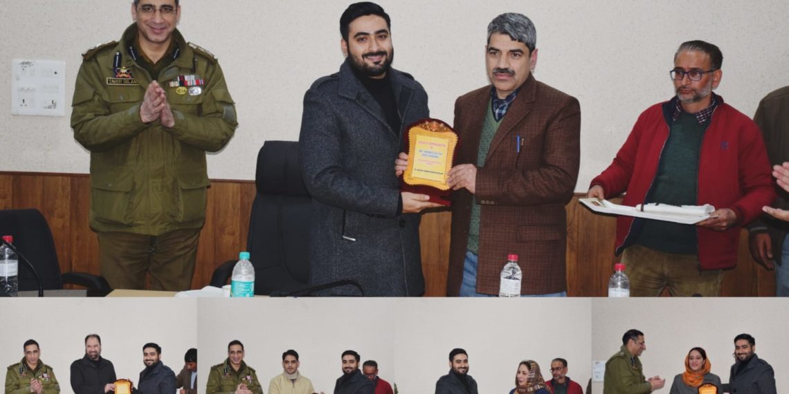 District Administration Budgam accords warm farewell to outgoing ADDC, DFO, AC(D), SDM, Tehsildars & BDOs