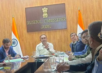 Div Com discusses measures for smooth traffic movement on Dalwas-Ramban stretch of National Highway