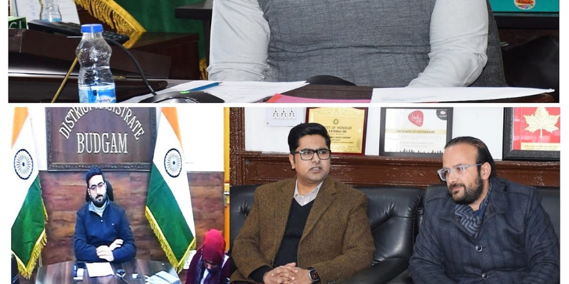 Div Com Kashmir discusses developmental issues of Rakh-I-Arth Housing Colony Bemina